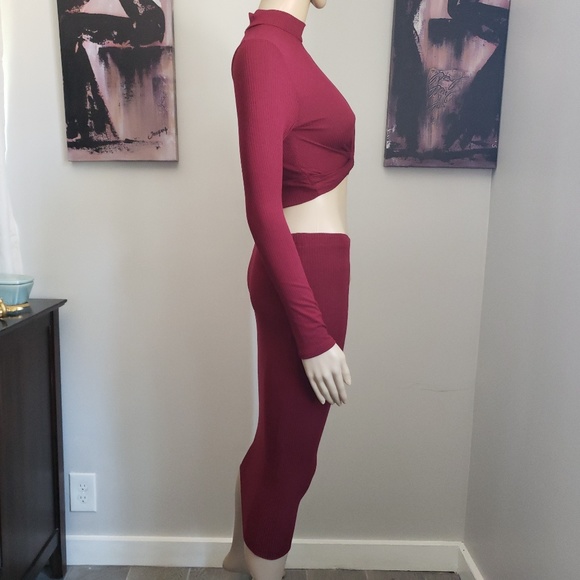 🌺HP x2🌺 2Pcs Red Long Sleeve Pencil Skirt NWOT - Picture 2 of 8